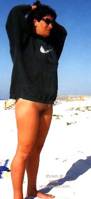 Pic #1Tess      on Holiday 2