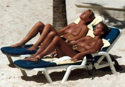 Pic #1Play Del Carmen