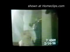 Pic #1My girlfriend takes a shower