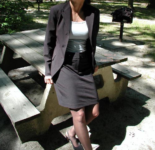 Pic #1Lunchbreak At The Park (Sav)