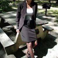 Pic #1Lunchbreak At The Park (Sav)