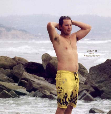 Pic #1M* Michael Nude BodySurfing at Blacks Beach 1 of 2