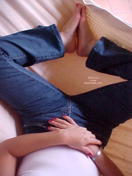 Pic #1Maria In The Hammock