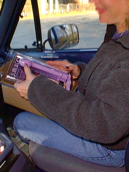 Pic #1St-Chanson & Her Slimlineg