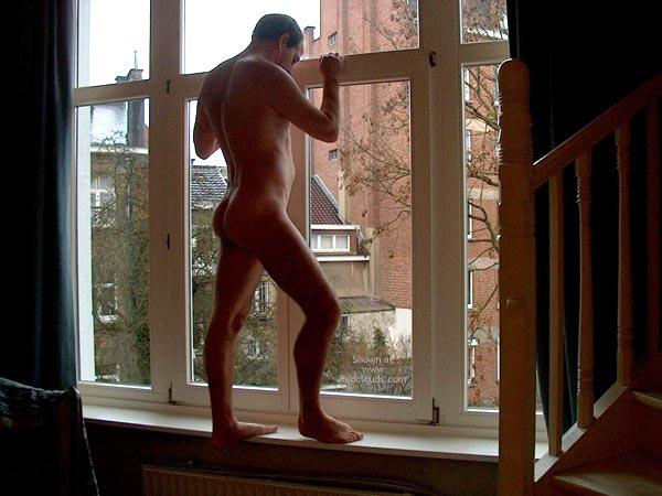 Pic #1M* Windows