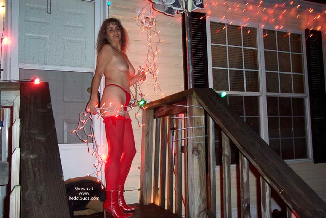 Pic #1*Xa Love That Holiday Spirit!