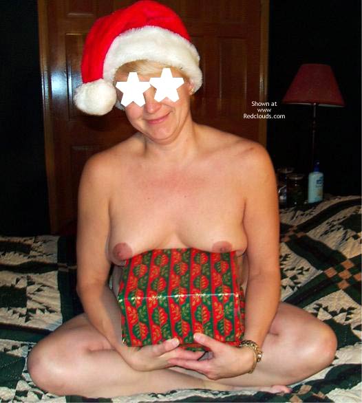 Pic #1*Xa No Lump Of Coal For Her