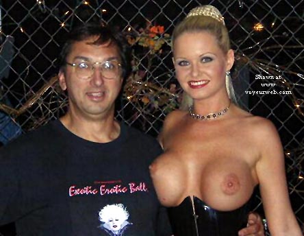 Pic #1 Live In Public