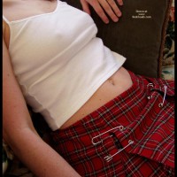 Pic #1Skirt Screw