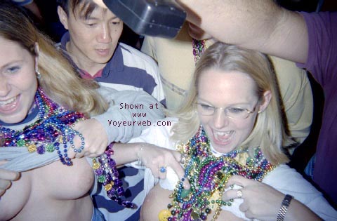 Pic #1 Beautiful Blonde on Bourbon Street