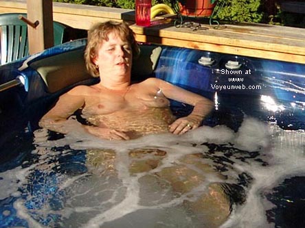 Pic #1*WB She in the hot tub