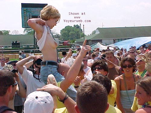 Pic #1Derby 2000