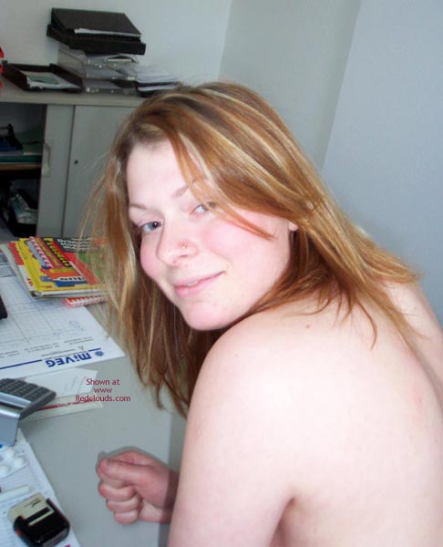 Pic #1Tiger Sue: Is That You Behind?