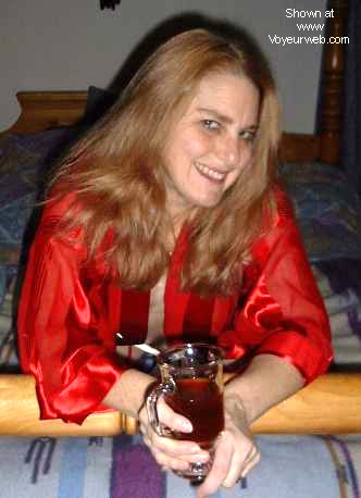 Pic #1Lady in Red