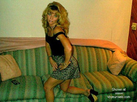 Pic #1sexy thong lady