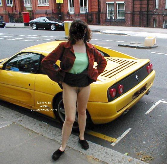 Pic #1Janie flashing in Green Park