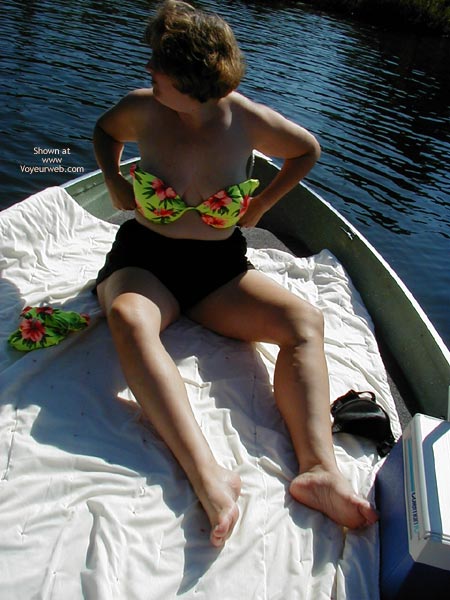 Pic #1Victoria'S Secret Girl Sunbathing