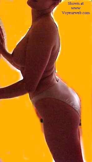 Pic #1Claudia Holland - Babysitting