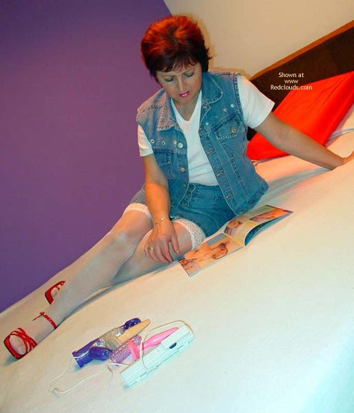 Pic #1Lily Gets A Titcum