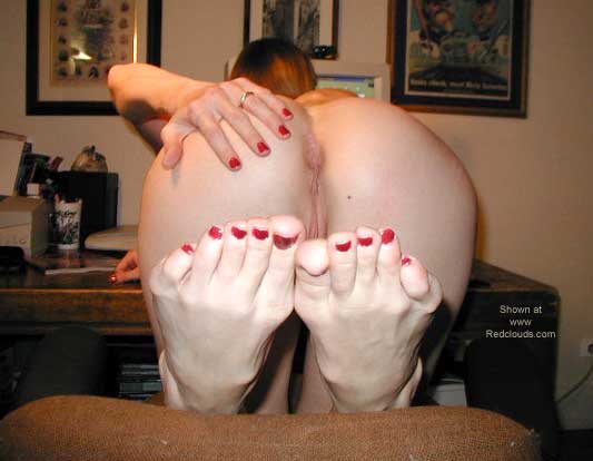 Pic #1*FF J Wu Has A Foot Fetish