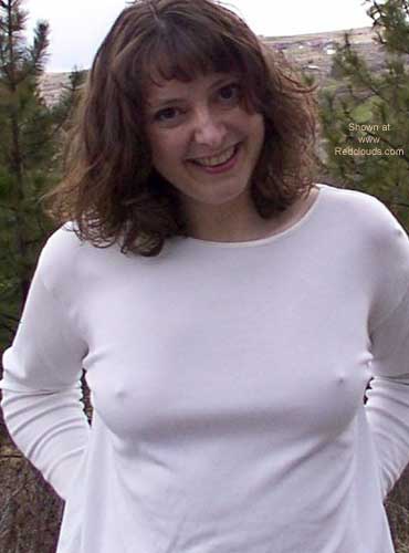 Pic #1Beautiful 32 YO Exhibitionist GF!!!