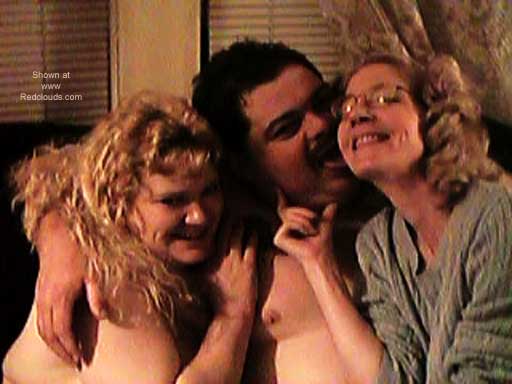 Pic #1Aardvark Aantics