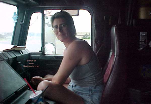Pic #1Truckers Wife Unloads