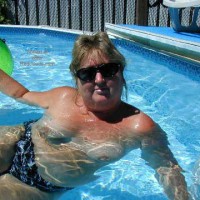 Bi The Pool