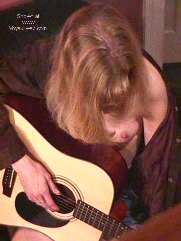 Pic #1GldnHoney Making Music