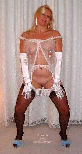 Pic #1Sexy Pierced Suzy