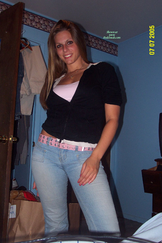 Pic #1Hotest Redcloud Young Girl 18 Yr Old