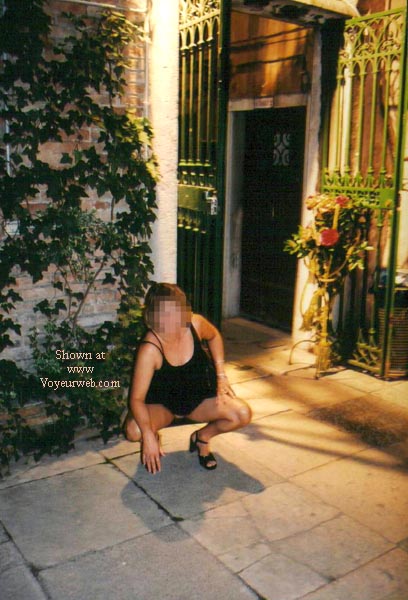 Pic #1A view of Venicia and WilmaF (For NIP)