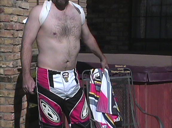 Pic #1M* More Horsnround For The Ebb Gals