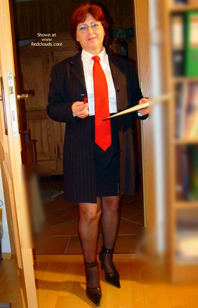 Pic #1Lily The Peesecretary (Part 1)