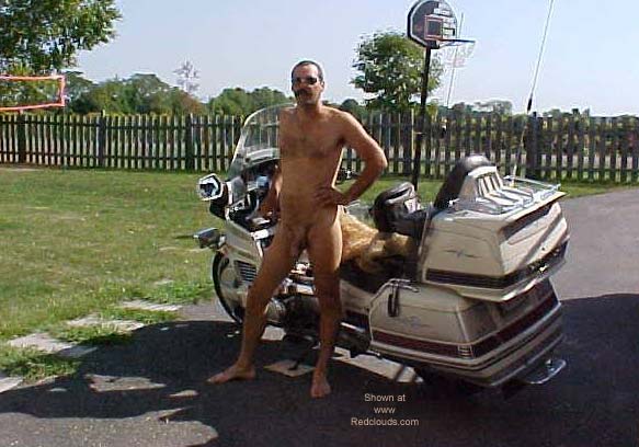 Pic #1M* Bike Nude 1