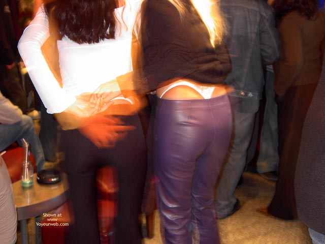 Pic #12 Lesbians On A Bar