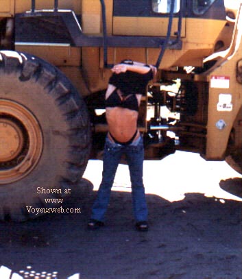 Pic #1Constructing Elle