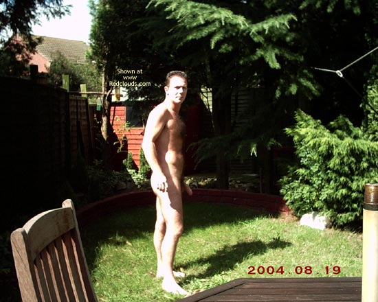 Pic #1M* Strolling in the sun