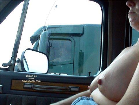 Pic #1Rhonda Flashing Truckers
