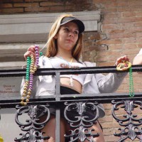 Pic #1 Mardi Gras Upskirts