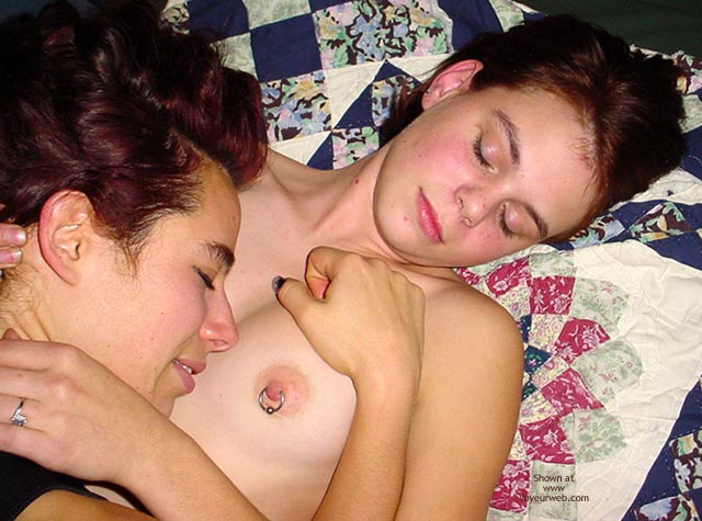 Pic #1*Gg Becca And Alex Makeout