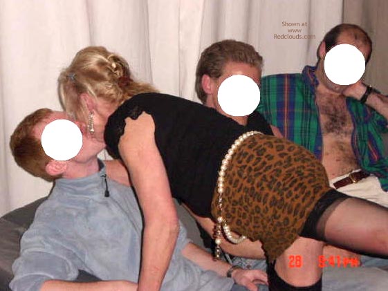 Pic #1Bukake With Cum Slut: Cum On Boys