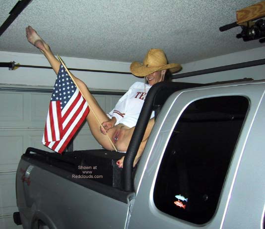 Pic #1HotSOTX Wife - Hook'em