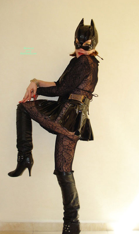 Pic #1The Queen-kittie1