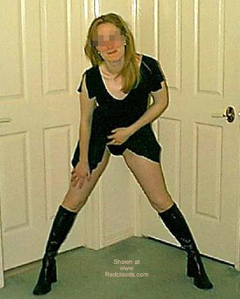 Pic #1Aussie Taylor in Boots