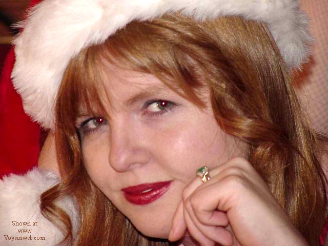 Pic #1Amron is Santa's li'l Helper!