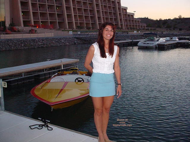 Pic #1 Brunette Getting Closer