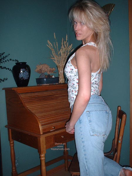 Pic #1Nikkie Is 37