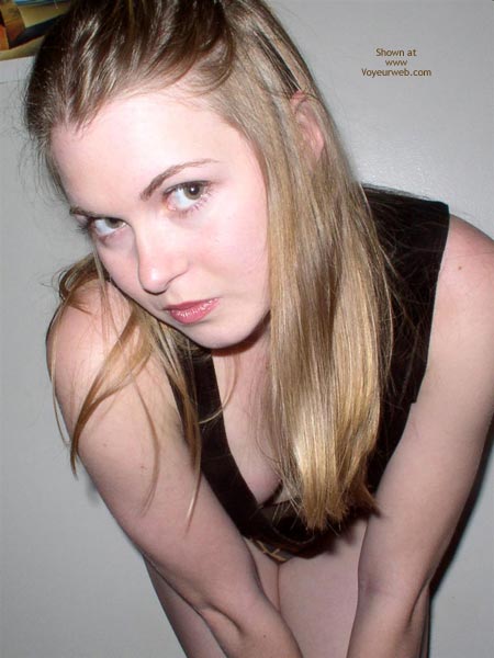 Pic #1Cynthia 19 And Dangerous