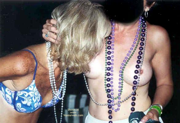 Pic #1Dawgs On Hawgs